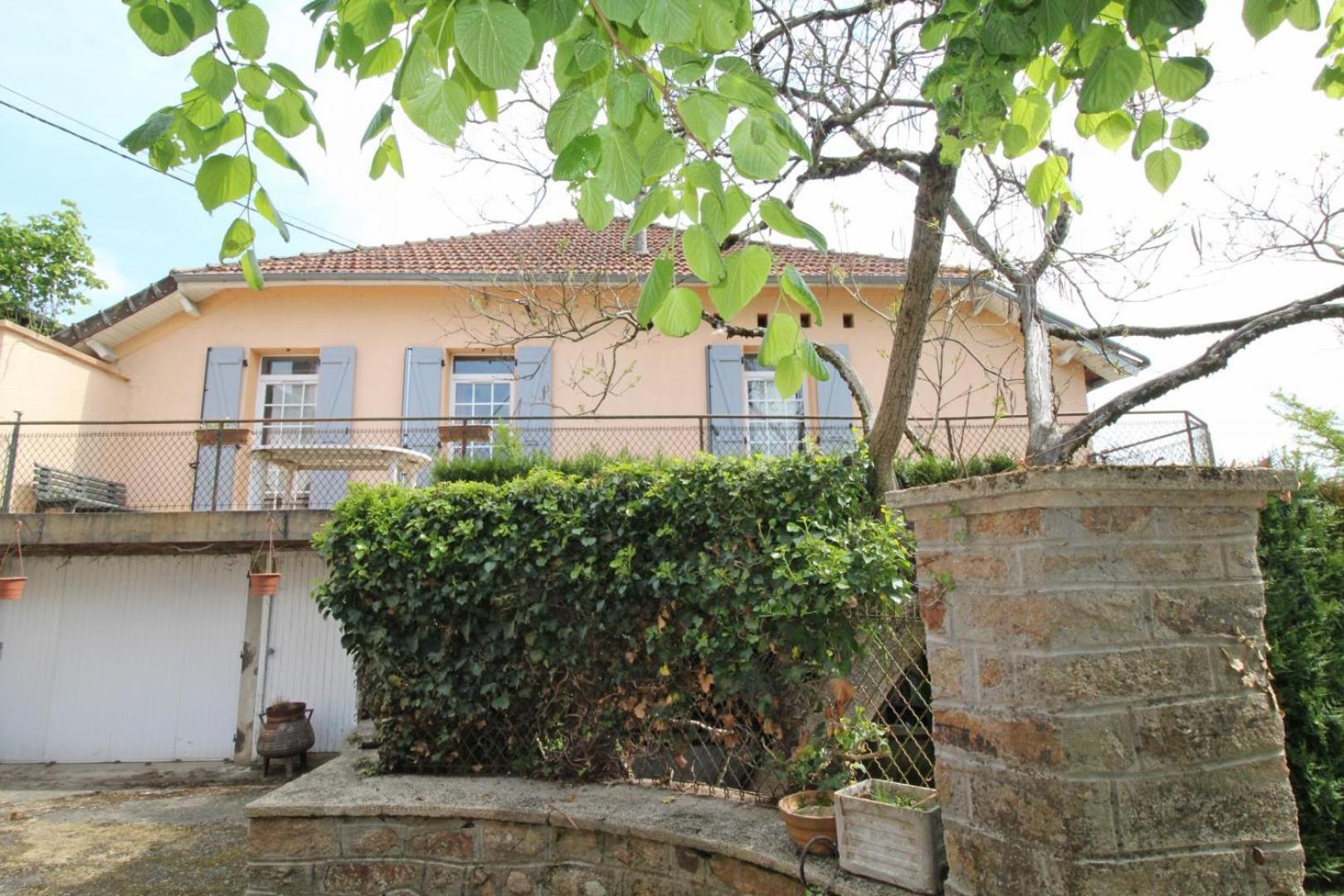 Chez Doussaud Bed and Breakfast Bessines-sur-Gartempe Exteriör bild